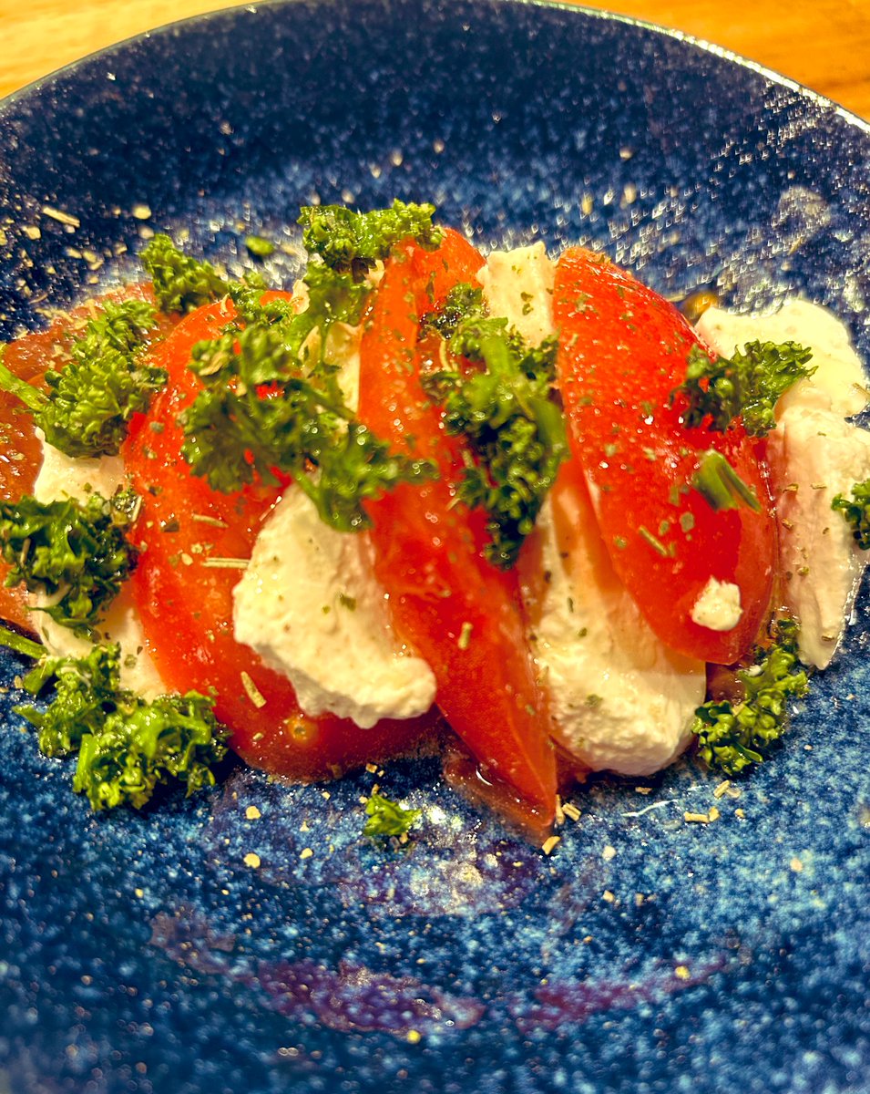 ナルルでよく作っていたカプレーゼ❣️😳