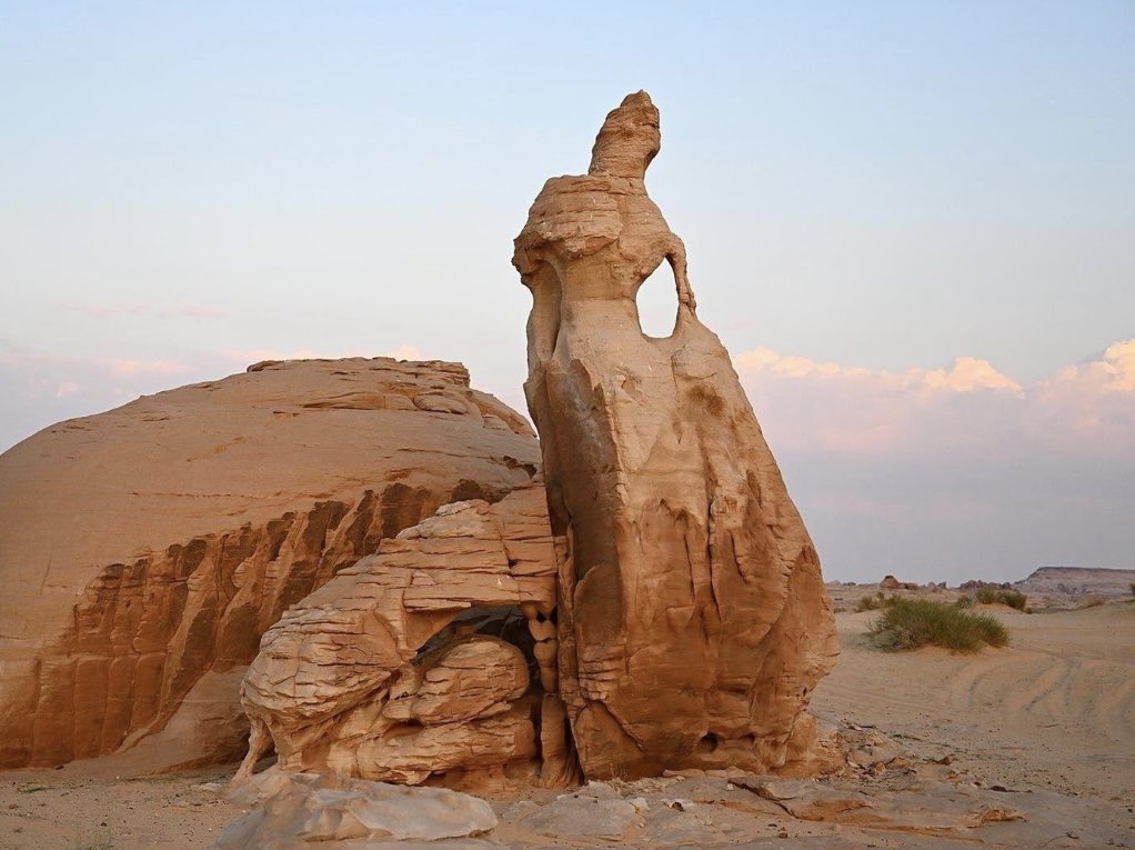 The Bride Rock is a unique rock formation in the heart of AlUla. Shaped by wind and time, it stands as a quiet testament to nature’s artistry. 

#SaudiArabia #Nature