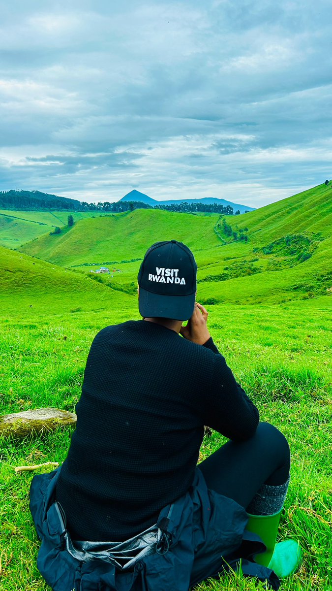 Good morning #Rwot , Give me your retweet, I want to annoy some neighbors 😜😎
