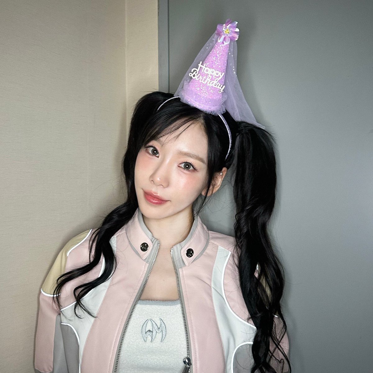 philconcerts's tweet photo. HAPPIEST BIRTHDAY to #SNSD’s TAEYEON 💞 🎉

Celebrate Taeyeon and her music on March 29 at the MOA Arena in #TAEYEON_TheTENSE_in_MANILA! Tickets available via SM Tickets 🎫 

#HappyTAEYEONDay https://t.co/7hMD9grm7Z