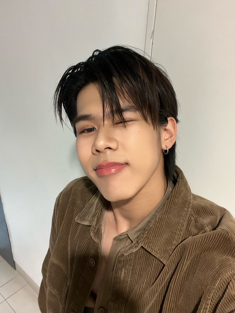 LYKNofficial's tweet photo. Face card ✨

#LYKNASIATOURxSINGAPORE
#LYKNASIATOUR
#LYKN
#RISERMUSIC https://t.co/OL1kJcdpcP