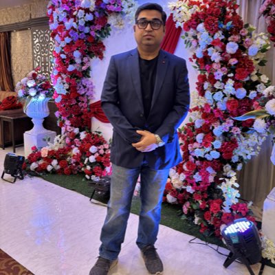 iam_deb_jit's tweet photo. #NewProfilePic https://t.co/3XAHthbT0u