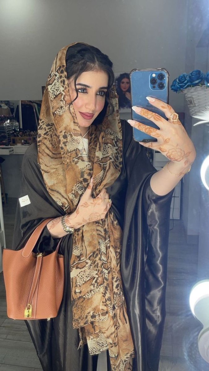 nohaa_talal's tweet photo. وفي #يوم_المراه_العالمي 
مافي مرأة أجمل منى..؟👑♥️ https://t.co/EIM9Ix1bEo