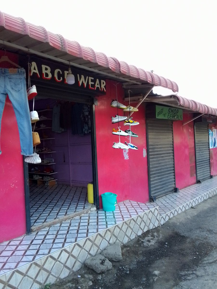 Hello Twitter 👋🏾
Incase you are coming from east to west , west to east.
We Are Abcd Wear 👟
Located in NAKURU.

We've Open For Business!! 
📞Call/App 07 255 249 54