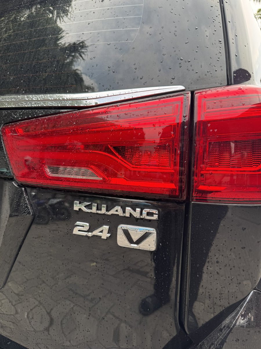 Dulu 2021 beli 431jt, 2025 harga bekasnya masih pasaran 420jt.

Ini mobil apa emas dah?