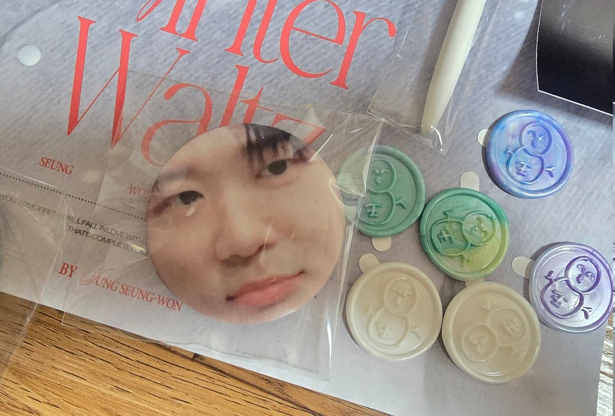 와우(*^o^)／＼(^-^*)
눈사람⛄️☃️
그리고 승원이 승원이 승원이!
싸인포스터까지!👍필요했던 연력까지!
급 행복해졌어요!
잘 간직할게요!감사합니다🥰