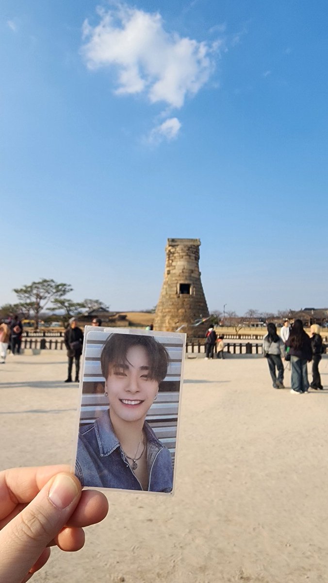 MistyBlue__'s tweet photo. 비니=달이랑 경주 구경 https://t.co/KhzBS9vJcT