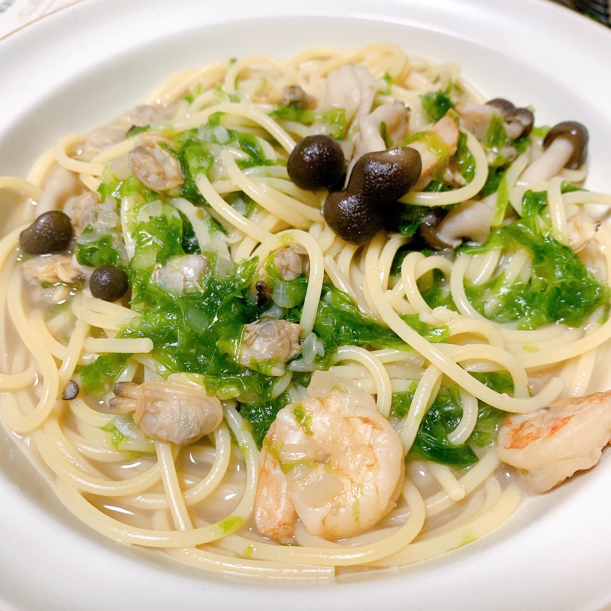 ugi_malu's tweet image. 昨日 作ったアオサのパスタ

ハマグリとアサリとエビの出汁がきいて美味しかった（自己満足）