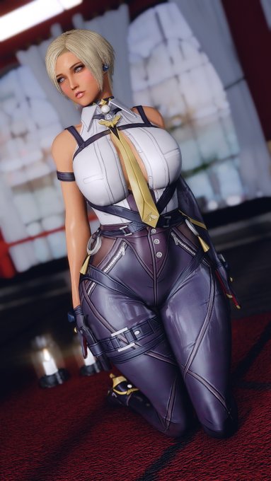 スマホのゲームでこういう服装が流行ってんのかな 