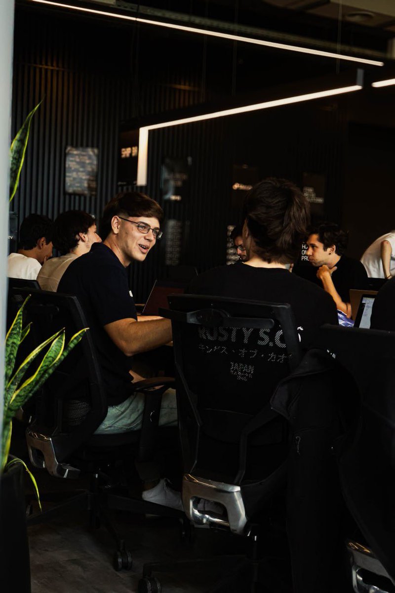 Fabroiacaruso's tweet photo. @shipbahackathon 📸 https://t.co/B0utyzzYLB