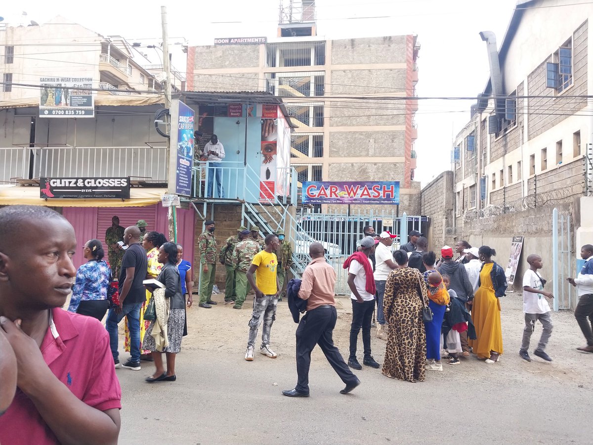 Mkuu_Raww's tweet photo. Scenes hapa Roysambu..wonderful scenes, i thought kanisa inalindwa na  Mungu? #OccupyJesusWinner https://t.co/cHGqmWftyi