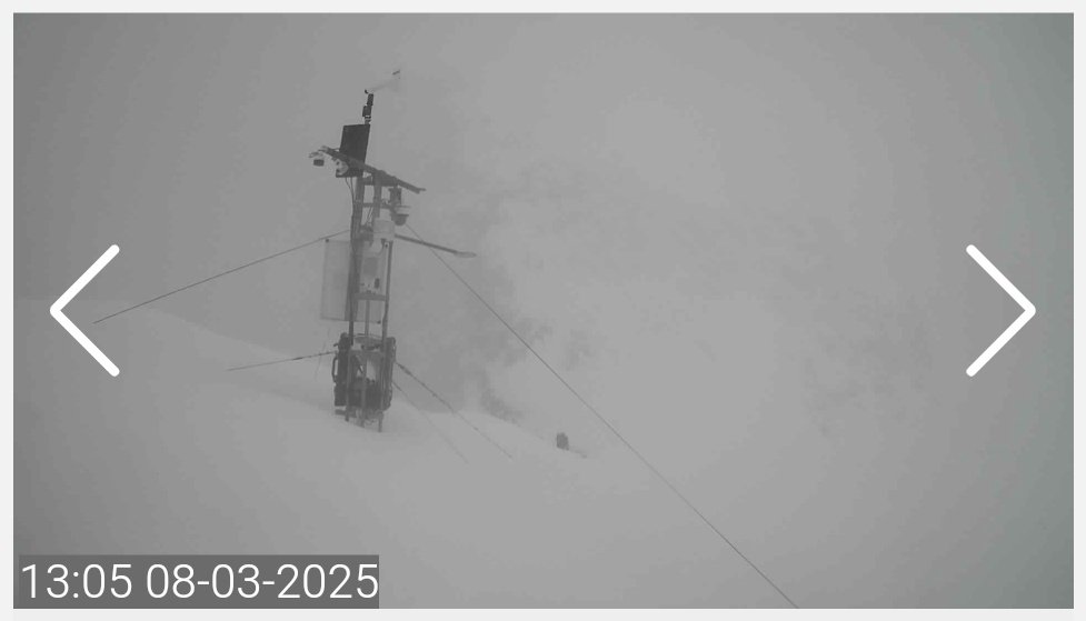 meteobenas's tweet photo. Aneto "cerca" ayer a las 13h y hoy a las 7h vía @arantec https://t.co/ixibZbLXAk