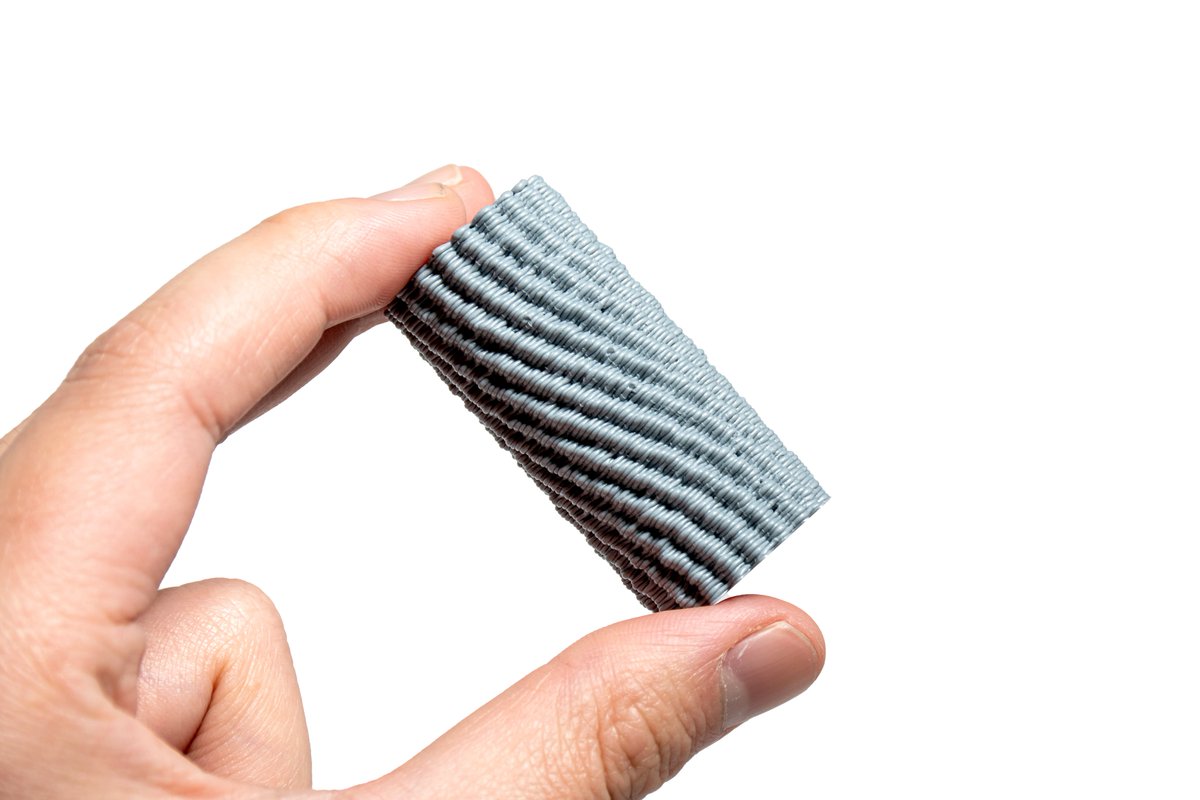 いろいろな設定でFuzzy Skinのテスト。
ノズル径とレイヤー高さの組み合わせでかなり表情が変わるので面白いです。
#3DPrinting