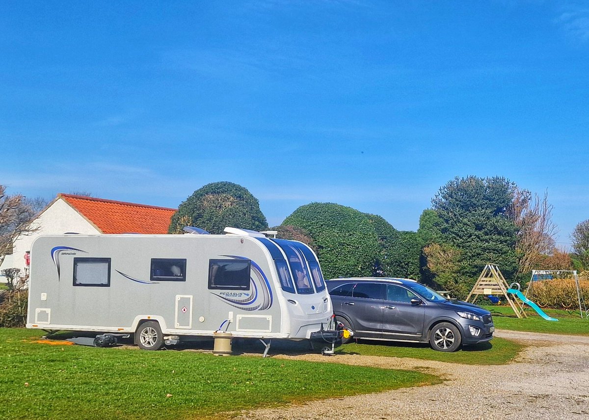 Time for a bit of breakfast and packaging up for home. What a gorgeous and relaxing weekend. 
This site is definitely on the list for local cheeky weekenders.
Might be worth a visit on your travels too. 
highfieldfarmcaravanpark.co.uk 

#notsponsored.
