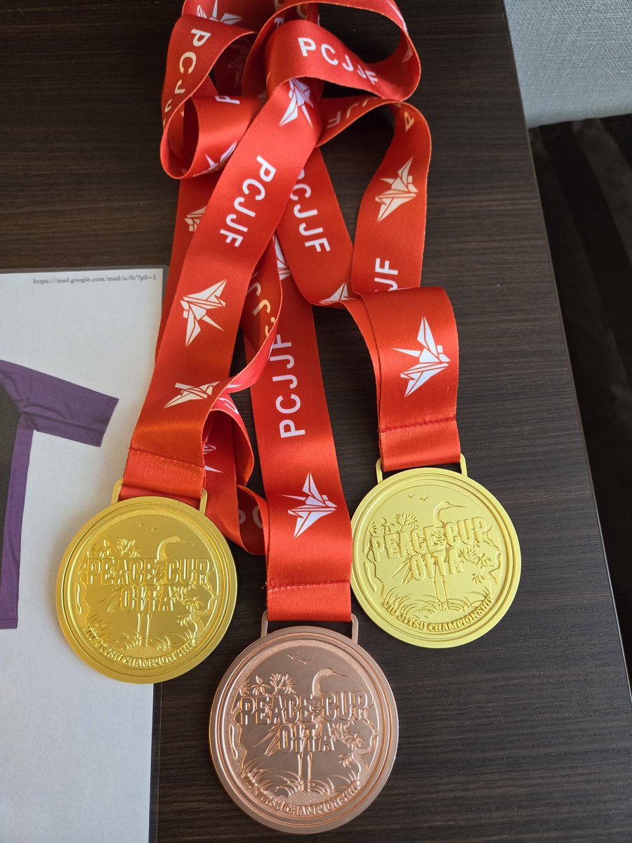 ピースカップ柔術大分に参戦！
ノーギは勝利をもぎ取れませんでした…
課題は多かったけど先輩と取れたメダルはかなり価値があります✨️
いつも練習してくれる仲間にも感謝です！
またお願いします！
#ピースカップ柔術大分