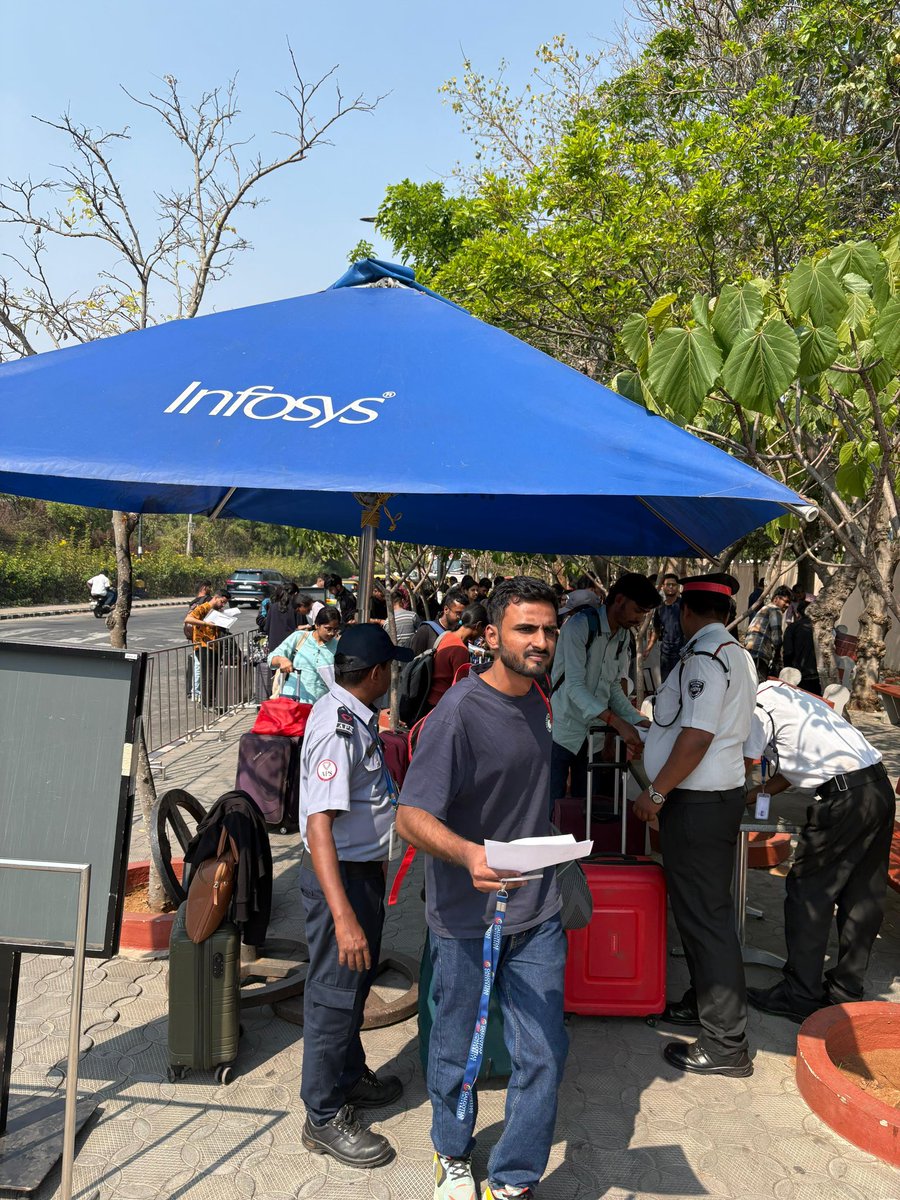 Galgotias University tweet media