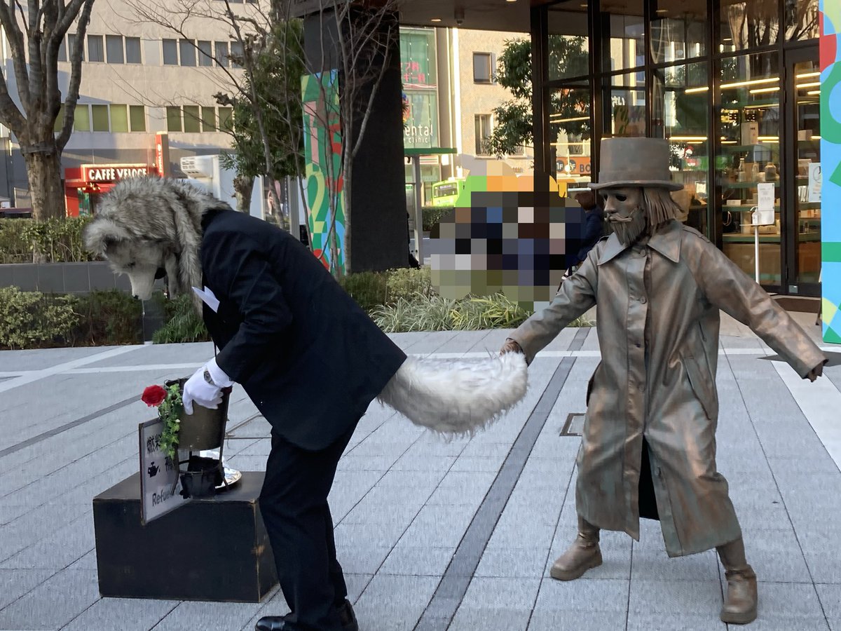mizukan's tweet photo. lowdeさんの大暴れからの…捕獲⭐︎

#亀戸クロック
#lowde
#Travelers https://t.co/aGAflUSGNG