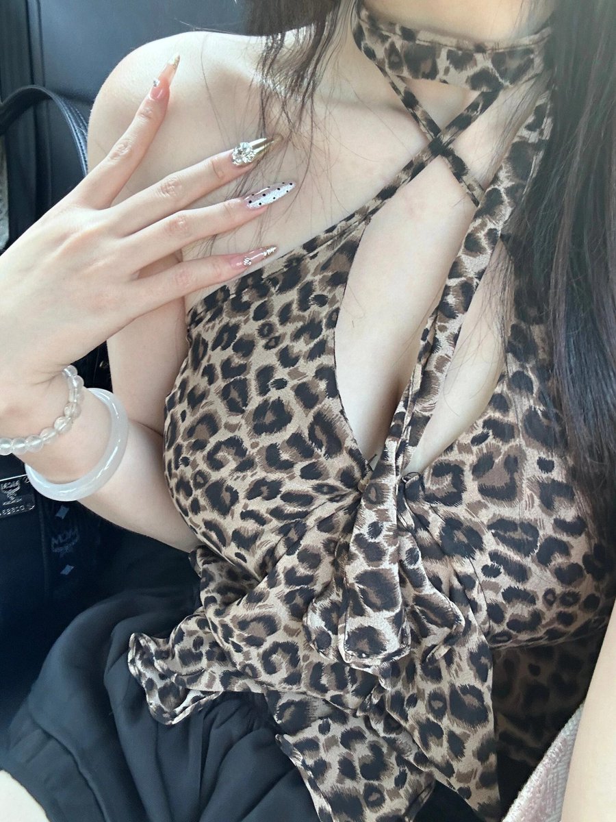 我的小狗叫田尼吉吉 它前几天走丢了我好伤心 我好想田尼吉吉 #杭州