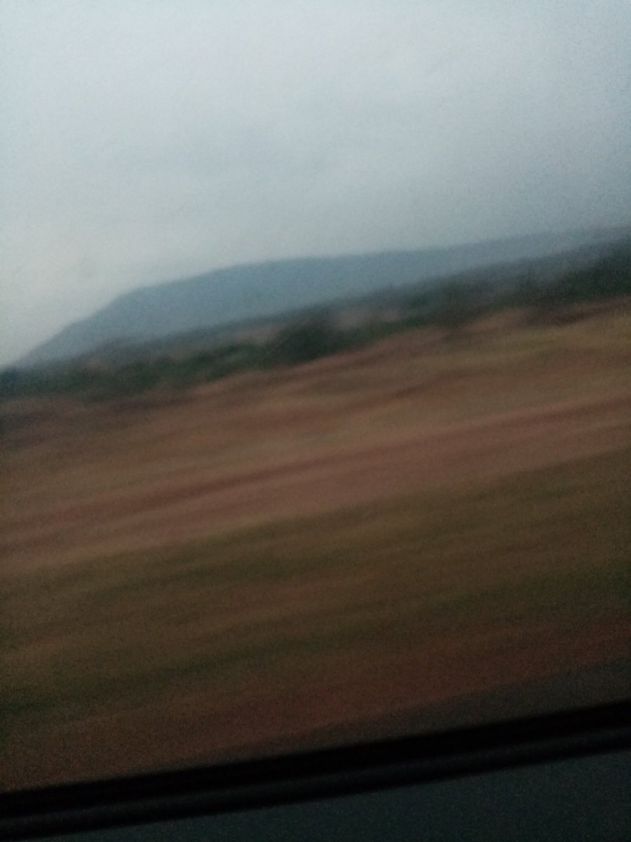 IceTrev's tweet photo. That one time nilijaribu kuguza Murima with my phone but it couldn't handle the motion unlike the new #Camon40series where motion it's one of its strength, stay tuned with @TECNOMobile254 to win a new Camon 40 + 8000 safaricom airtime
 #TecnoCamon40Kenya #HaveYouEverBeenBlurred https://t.co/BioGjed9Ay