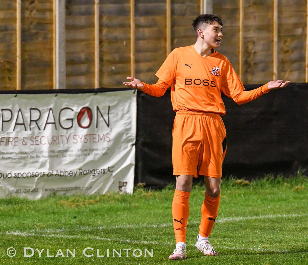 A win at home in the <a href="/suburban_league/">Official Suburban Football League</a> 24/25 Plate  sees the Dev’s  progress through to the quarter finals.

A goal a piece from Bonfield, Sheppard, Woodyer and Mikhail plus a welcome return home for <a href="/JamesBeauchamp_/">James Beauchamp</a>  too! 👇

#UTR🧡