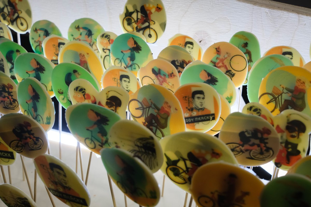 Records d'una gran tarda ciclista a casa tot esperant la Volta.

Presentació de la Primavera Ciclista amb el Carlos de Andrés i un munt d'amics.

📸 <a href="/sergifernandezb/">Sergi Fernández</a>