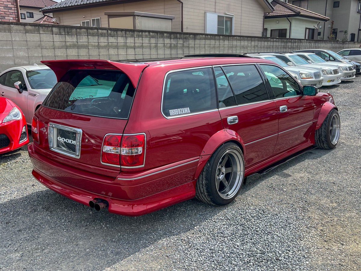 TOTORO_JZX100's tweet photo. ワイドボディ5MTのクラウンエステート アスリートV販売開始‼️

価格は応談になりますのでDMにて問い合わせ下さい✨️

下取り、全国陸送、オートローン可能

欲しい方や気になる方も気軽にDM下さい‼️

拡散もお願いします🙏

アスリートＶ　５速ＭＴ／Ｒ１５４換装／公認／ハイフロータービン／ワイドボディ／サンルーフ／４ＰＯＴキャリパー／リアツインキャリパー／油圧サイド／ロールバー／ワンオフ／ＢＲＩＤＥ／デフィ／２ＷＡＹデフ／デュアルマフラー