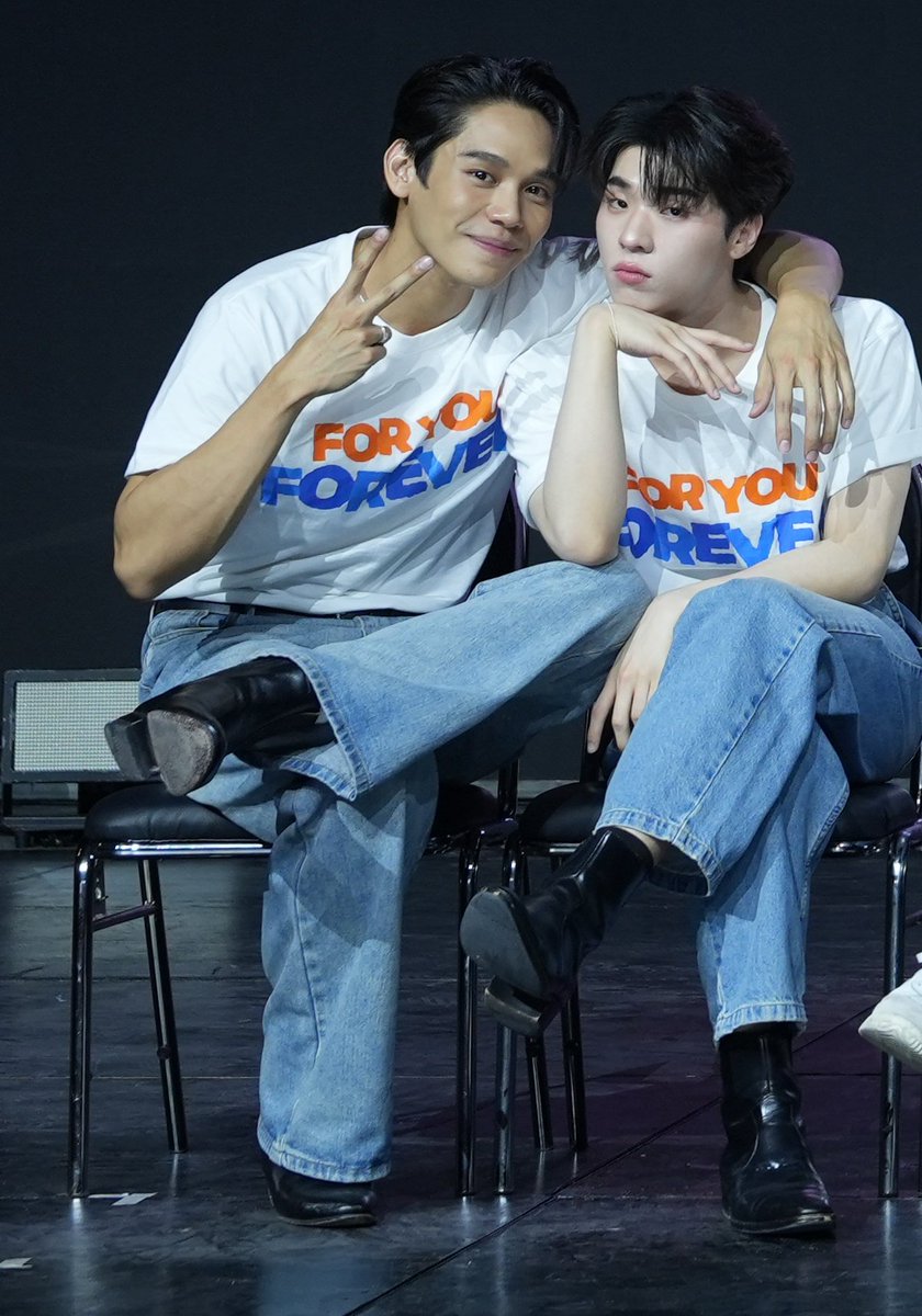 feyisme's tweet image. Dare I say that this is daddy and his baby 

#ngernnn #oattrttt #NgernOat #เงินโอ๊ต #TheSunfromAnotherStar