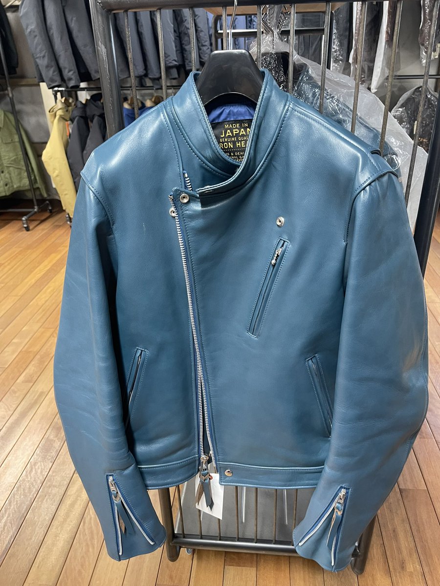 laidback_bloger's tweet photo. アイアンハート ザ ワークス 東京
💥新商品の試着👖
#555SST
#セルビッチストレッチスーパースリムストレート21OZ
厚めデニム生地だけどラインが綺麗で屈伸が容易にできる🥹
革ジャンも試着しちゃった😍
アットホームな感じが良い👍🏼
☕️ご馳走様でした🙏🏻
#ironhearttheworkstokyo https://t.co/XAXdfwdfBO