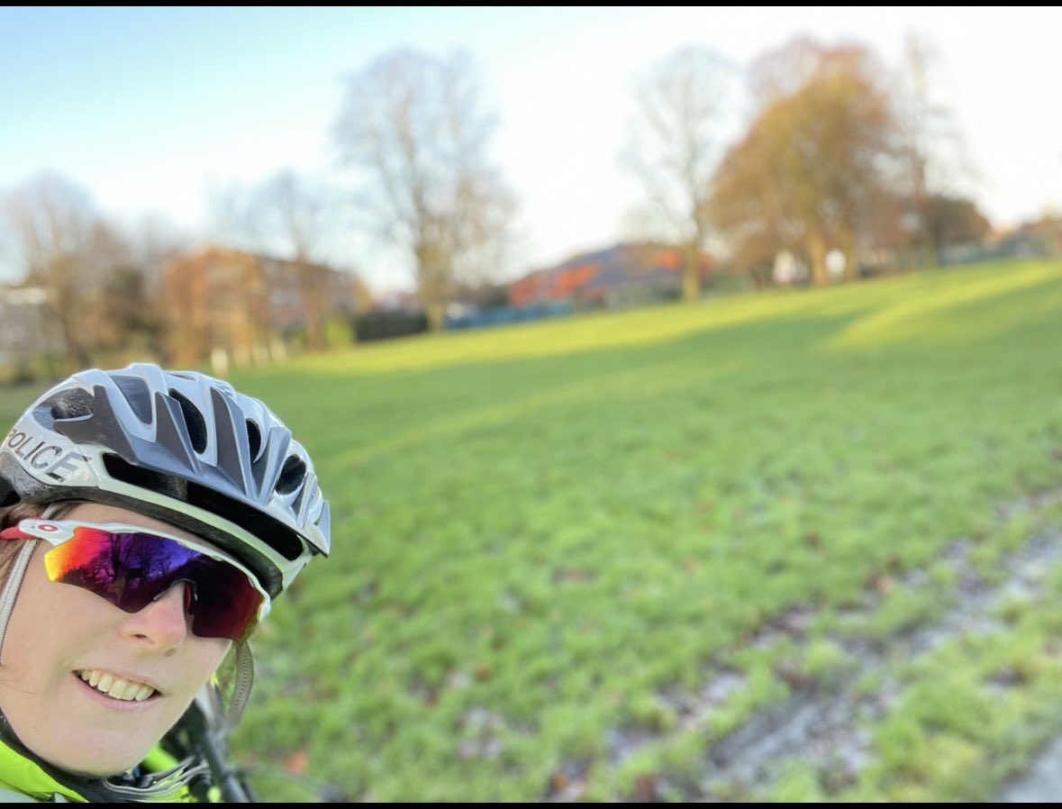 Pcso 31494 conducting cycle patrols around Foleshill, #Neighbourhoodpolicing