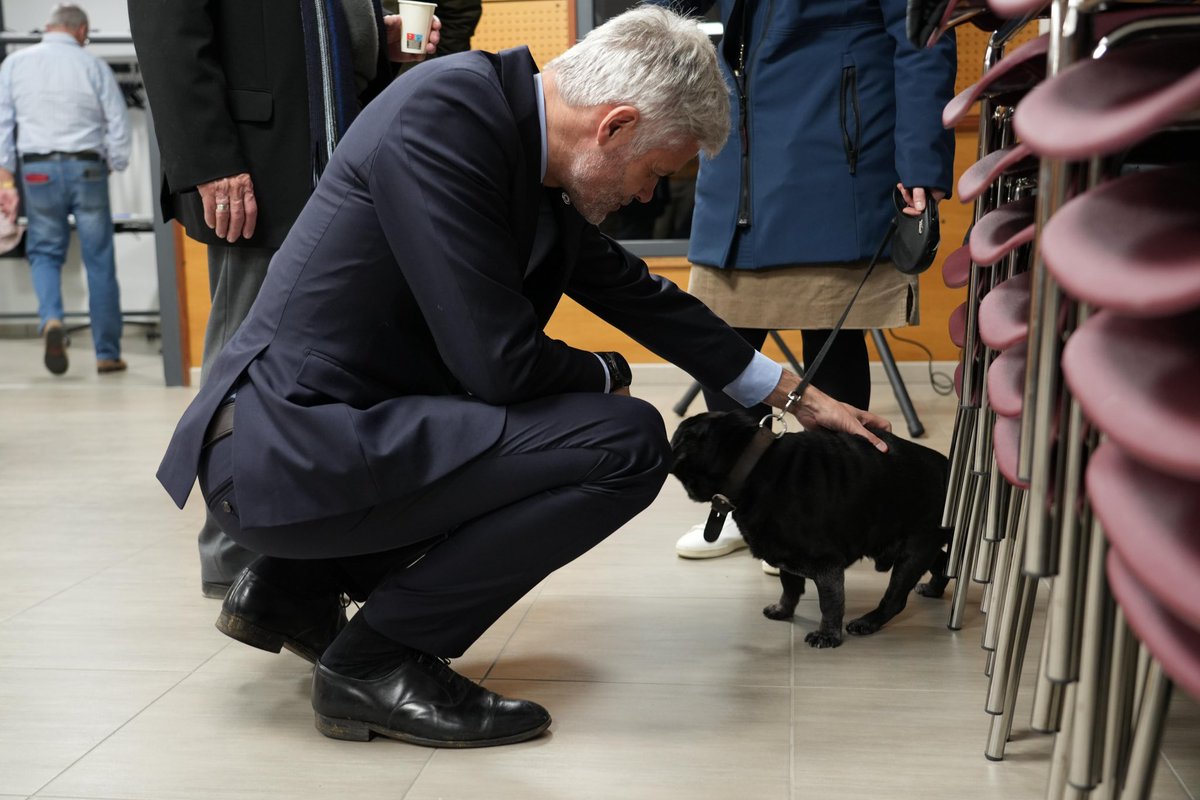 J’étais hier au Chastel-Nouvel en Lozère aux côtés des militants des Républicains. Un moment d’échange sincère sur les moyens de la refondation de notre famille politique et la nécessité d’une parole libre et indépendante, pour porter le projet de rupture dont notre pays a
