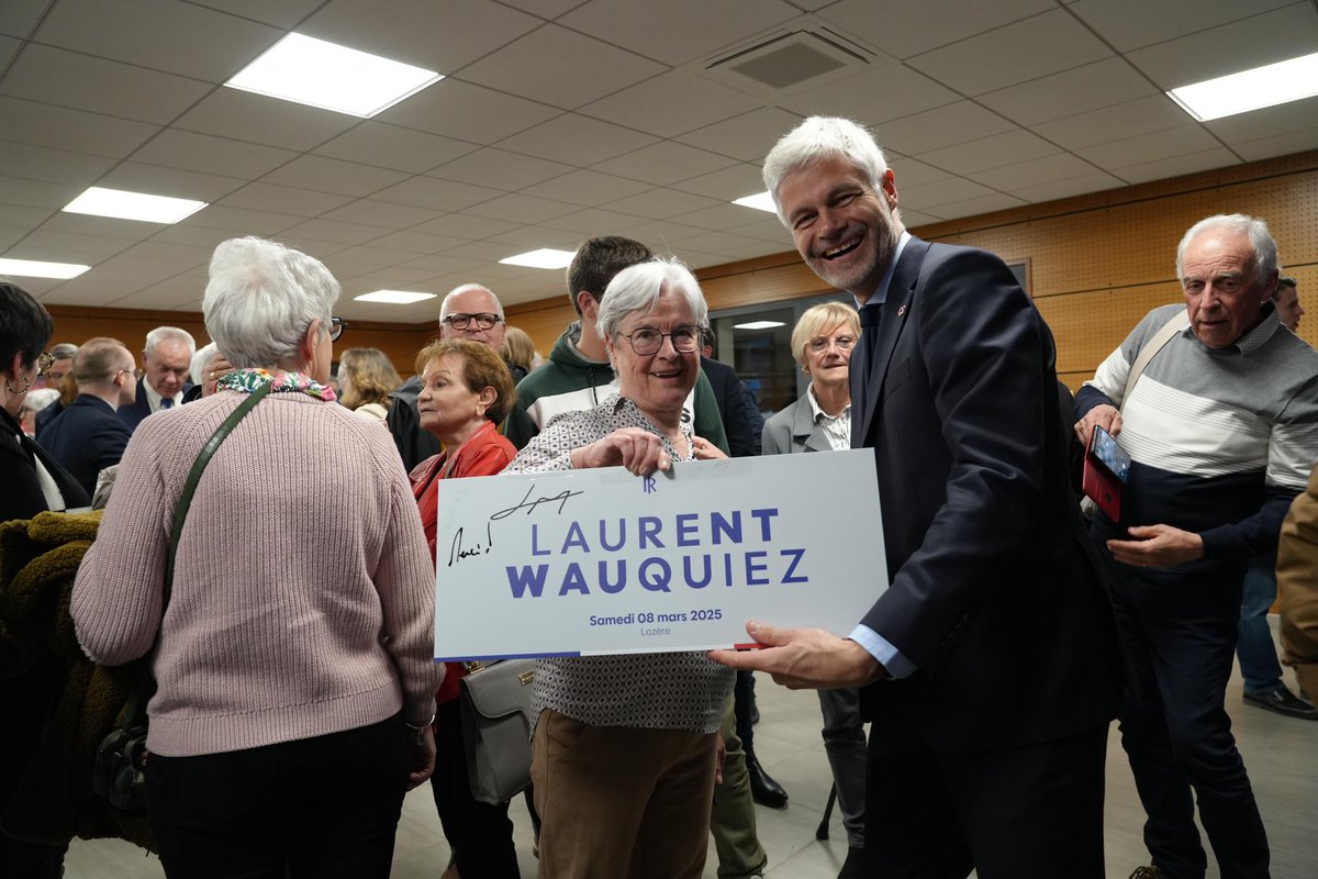 laurentwauquiez's tweet photo. J’étais hier au Chastel-Nouvel en Lozère aux côtés des militants des Républicains. Un moment d’échange sincère sur les moyens de la refondation de notre famille politique et la nécessité d’une parole libre et indépendante, pour porter le projet de rupture dont notre pays a besoin. L’avenir de la droite est entre nos mains.