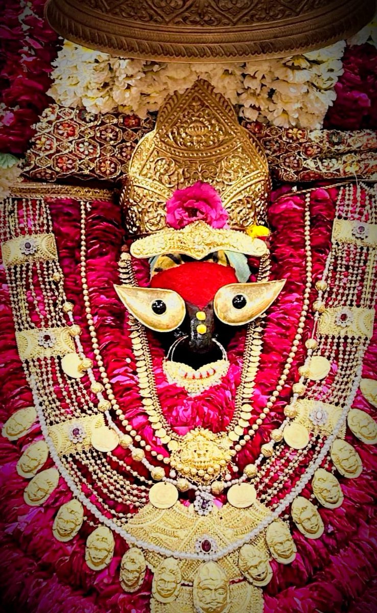 maavindhyasini's tweet photo. मां विंध्यवासिनी श्रृंगार आरती दर्शन!! https://t.co/mMkRPgVWMd