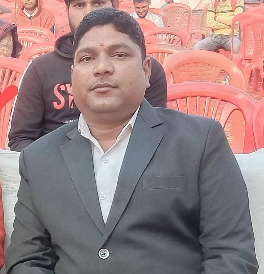 राघवेंद्र बाजपेई पत्रकार की हत्या करने वाले को तुरंत गिरफ्तार करके जेल भेजा जाए और उनकी पत्नी और परिवार जनों को सरकार एक करोड़ की आर्थिक सहायता की जाए <a href="/AmitShah/">Amit Shah</a> <a href="/brajeshpathakup/">Brajesh Pathak</a> <a href="/dm_sitapur/">DM Sitapur</a> <a href="/myogiadityanath/">Yogi Adityanath</a> <a href="/myogioffice/">Yogi Adityanath Office</a> <a href="/narendramodi/">Narendra Modi</a> <a href="/dgpup/">DGP UP</a> <a href="/sitapurpolice/">Sitapur Police</a> <a href="/Igrangelucknow/">IG Range Lucknow</a>