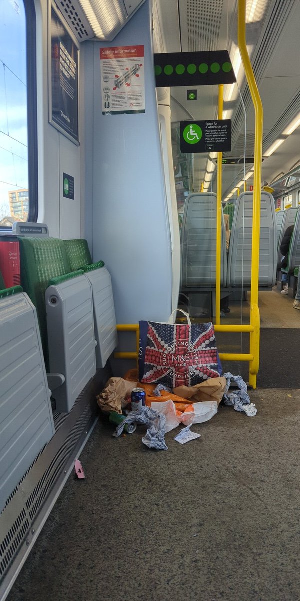 StaticKing's tweet image. Love that tourists from all over the world use the @LNRailway to get to Watford Junction for the Harry Potter Studios and they're routinely greeted to this absolute state of affairs. Welcome to Britain, where modern life is still rubbish...