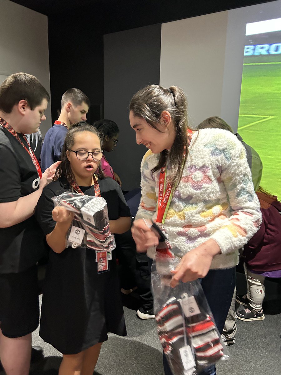 A team effort 🤝🔴

As part of our inclusion team’s work experience offering, participants from our partner SEND schools enjoyed packing matchday hospitality gift bags for guests at today’s match 🎁

Great job everyone! 👏