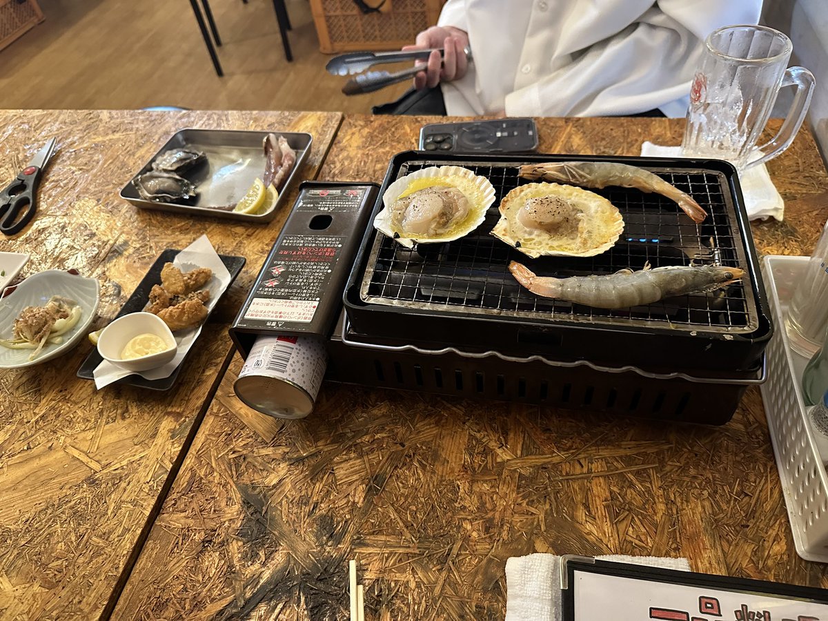 ginnekonekoneko's tweet photo. 恒例の打ち上げだぜ🍻 #CRAZYZONE
るんるんと飲んでるから🍺もしも乾杯できるFriends🍻リプか連絡してちょ
死ぬぞ〜 https://t.co/3pVj4bQPiB