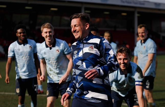 Charlie Nicholas Read tweet media