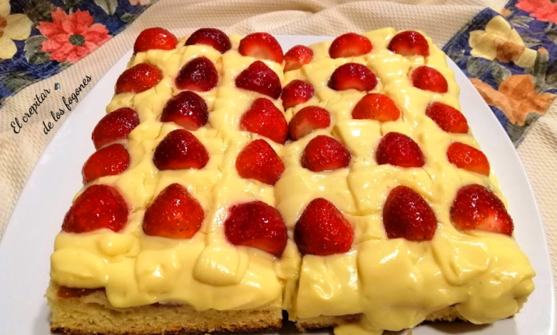 EL BIZCOCHO PERFECTO CON CREMA Y FRESAS ¡UN POSTRE IRRESISTIBLE PARA TODA LA FAMILIA! elcrepitardelosfogones.com/el-bizcocho-pe…