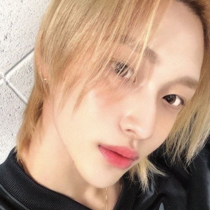 วอนบินผมทองดิ ชาตินี้จะมีโอกาสเห็นนางย้อมบลอนด์อีกมั้ยก็ไม่รู้