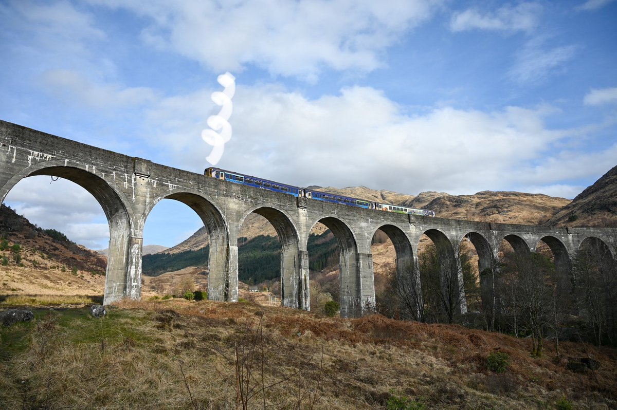 Perfect timing yesterday to catch a photo of the Hogwarts Express heading over the Glenfinnan Viaduct #HarryPotter #scotland