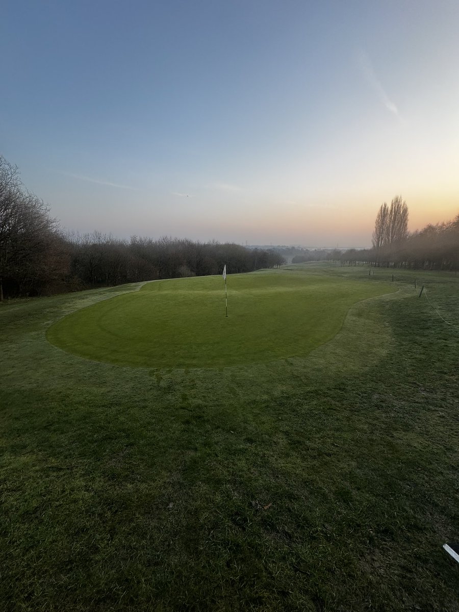 Dew brushing, Mats brushed and tee pegs cleared this morning, dew brushing improves playability and helps reduce disease spread. 
Have a good weekend ⛳️