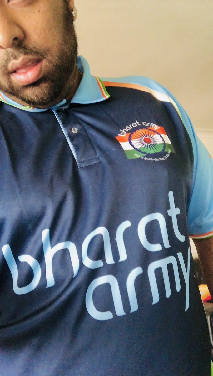 VTeji's tweet photo. Come on boys @BCCI Big Final today #IndiavsNewZeland #ICCChampionsTrophyFinal 🏆#ChakDeIndia 🇮🇳 https://t.co/w2MMWlDV7C