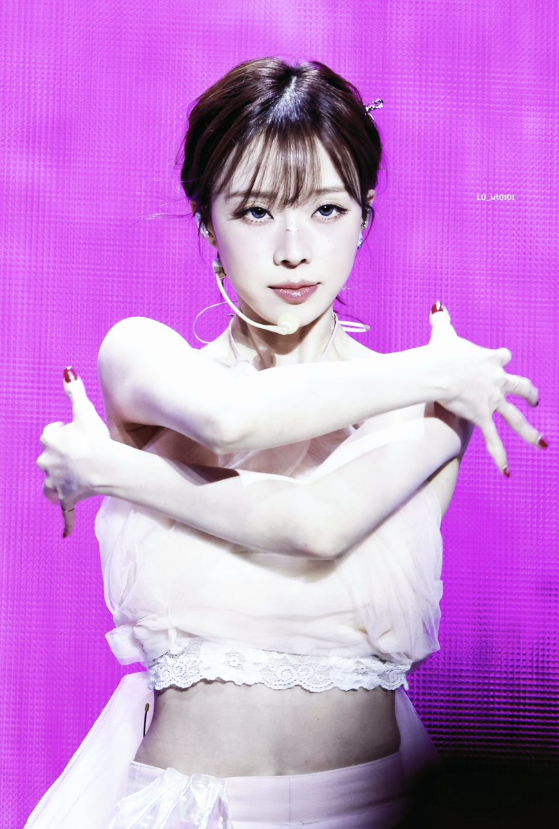 LU_wt0101's tweet photo. 250306 AMS

#aespa #æspa #에스파 
#윈터 #WINTER #金旼炡 
#冬子 #ウィンター https://t.co/B8XVOWqvSW