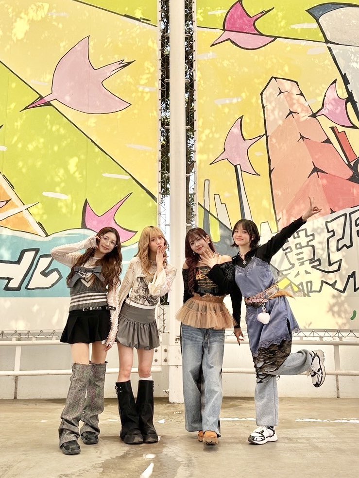 EP 「#𝒎𝒐𝒓𝒆𝒕𝒉𝒂𝒏𝒌𝒂𝒘𝒂𝒊𝒊 」 
リリースイベント
イオンモール幕張新都心
ありがとうございました❤️‍🔥

#KAWAIIKAIWAI お気に入りのショット撮れましたか？？📹
📱リリイベで撮影した動画を
ぜひSNSでアップしてね💘

次は3/16 埼玉でおこないます✨

#onefive