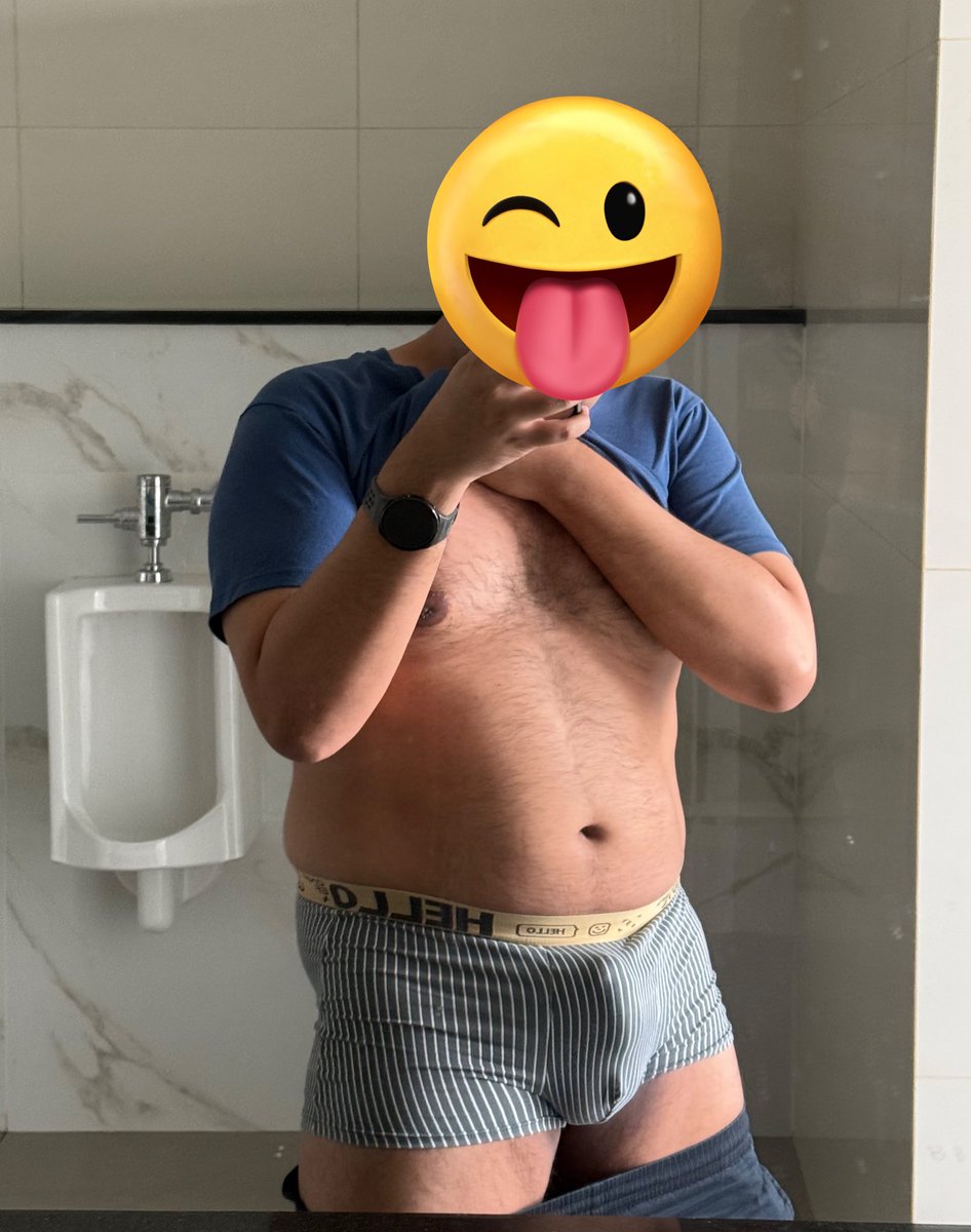 กางเกงในตัวนี้ดี ใส่แล้วแข็งตลอด 😜

#เกย์หมี #กางเกงในเแฉะน้ําเงี่ยน