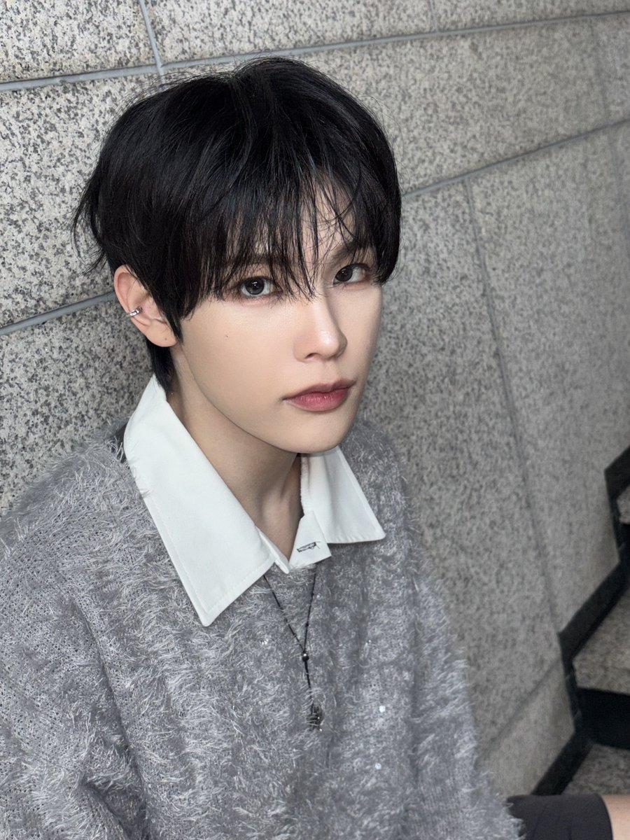 XODIAC_MEMBERS's tweet photo. [#규민🐶] 

인기가요로 탐투샤 막방 무사히 완료 ✌🏻
마지막 무대라고 생각하니까 더 더 열심히 했어✊🏻
3주 동안 가까이서 멀리서 든든하게 응원해준 쏘블리 너무 고마워!!
쏘블리는 내 큰 자랑이야 보내준 사랑 잊지 않고 내가 더 잘할게 쏘블리도 많이 수고했어🩵 

#XODIAC #소디엑 #GYUMIN #규민 
#똑똑똑_귬이등장