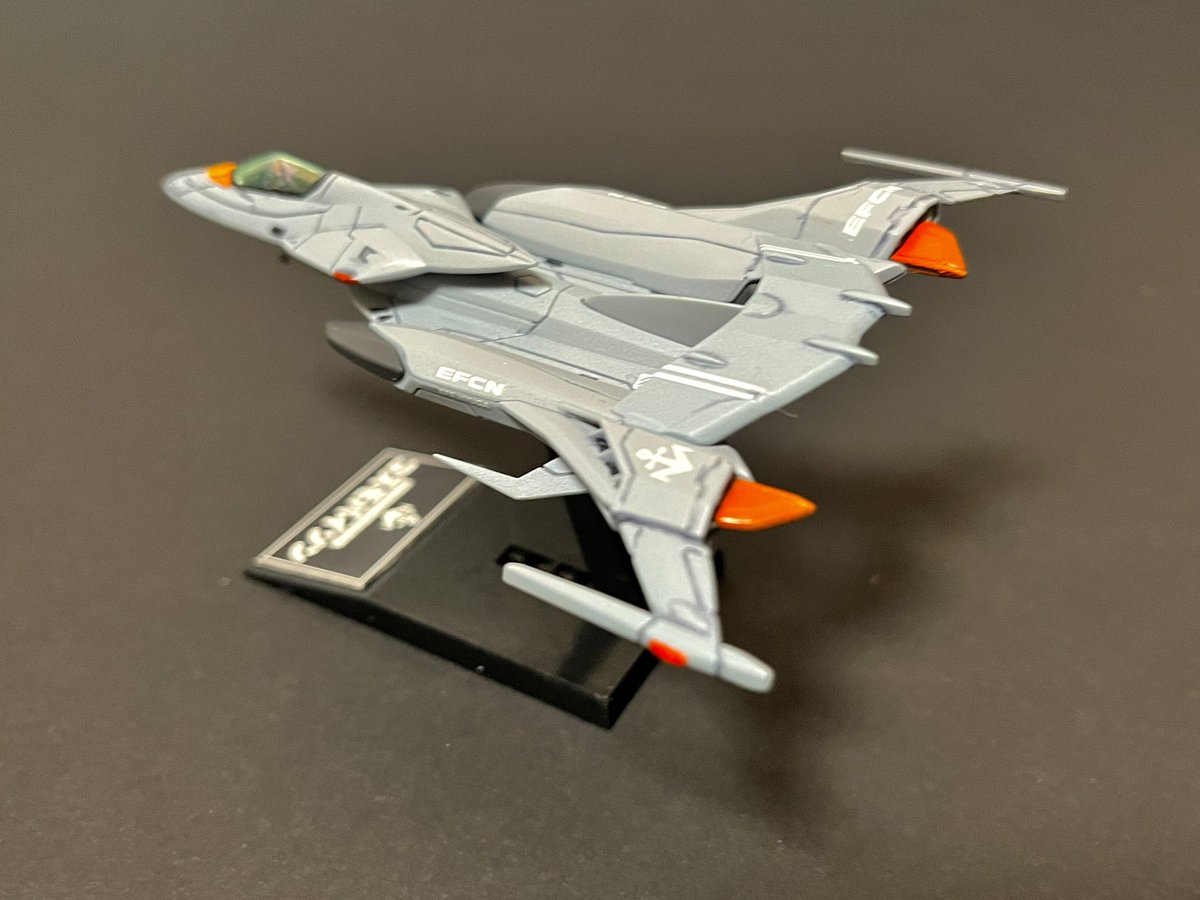 pancyooo's tweet photo. バンダイメカコレDXのコスモパイソン2形態完成しました😃
キャノピーがクリアグリーンでコックピットとパイロットが再現されてます✨

#宇宙戦艦ヤマト
#宇宙戦艦ヤマト2199 
#宇宙戦艦ヤマト2202
#バンダイメカコレ https://t.co/ELh2qcY67y