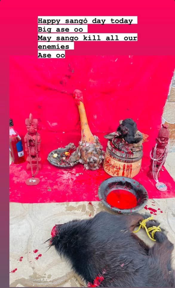 baba_Ifaseyii's tweet image. ORIKI SANGO
Sango is one of the Orisha that loves to say the truth and no lies. Sango does not like any betrayers
Sango will defend all of his children when they have problems. In Yoruba land we use Sango to find things that were stolen form us. Anyone who steal from you, IBA o🔥