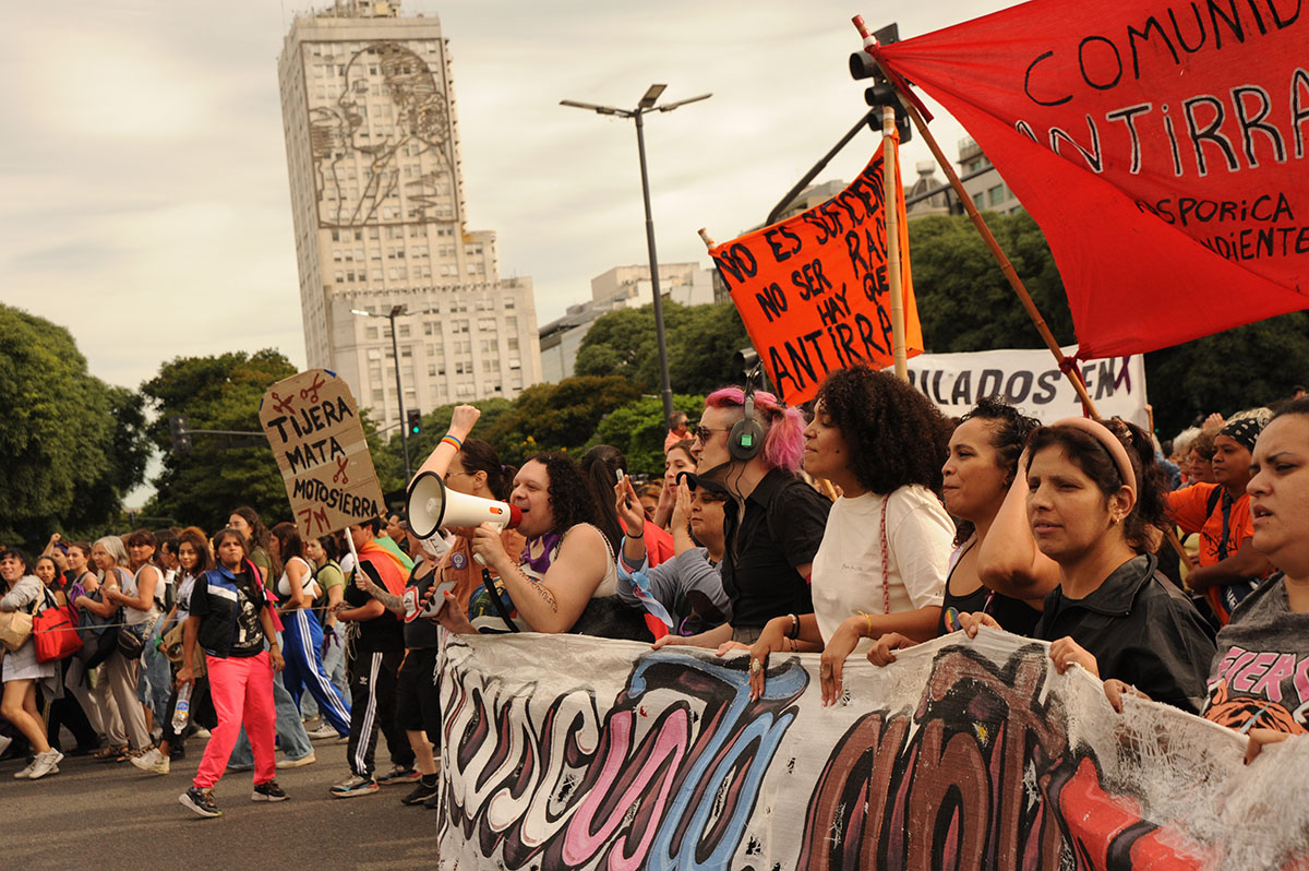 #8M 📸💥Tenemos una galería de fotos hermosa que documenta la potencia de lo que pasó ayer en las calles de Buenos Aires. 
La encuentran acá ⬇️
agenciapresentes.org/2025/03/08/8m-…