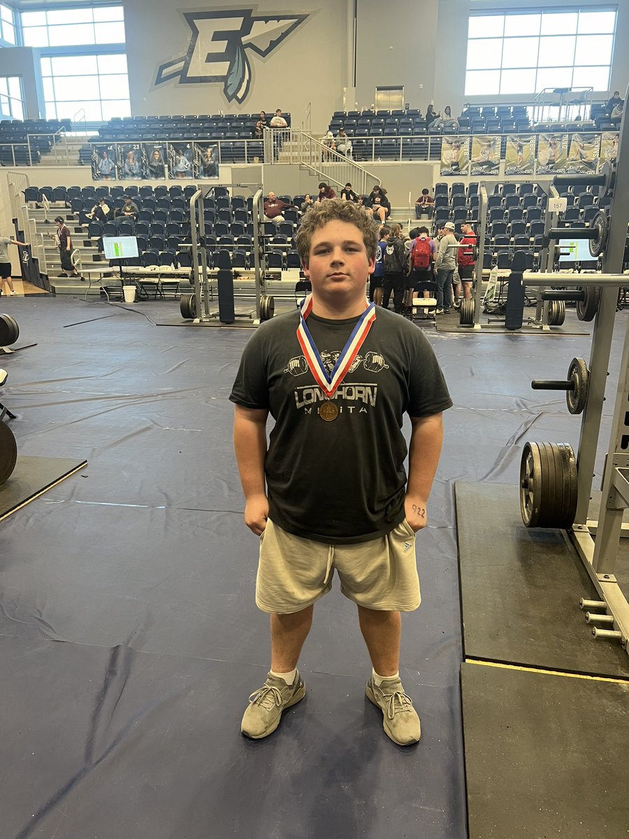 aidengreen2010's tweet image. First season of powerlifting is in the books. I ended with a top 5 finish at regionals 🏋️ . Next up, golf ⛳️ @teddorrell1 @jordo_okc